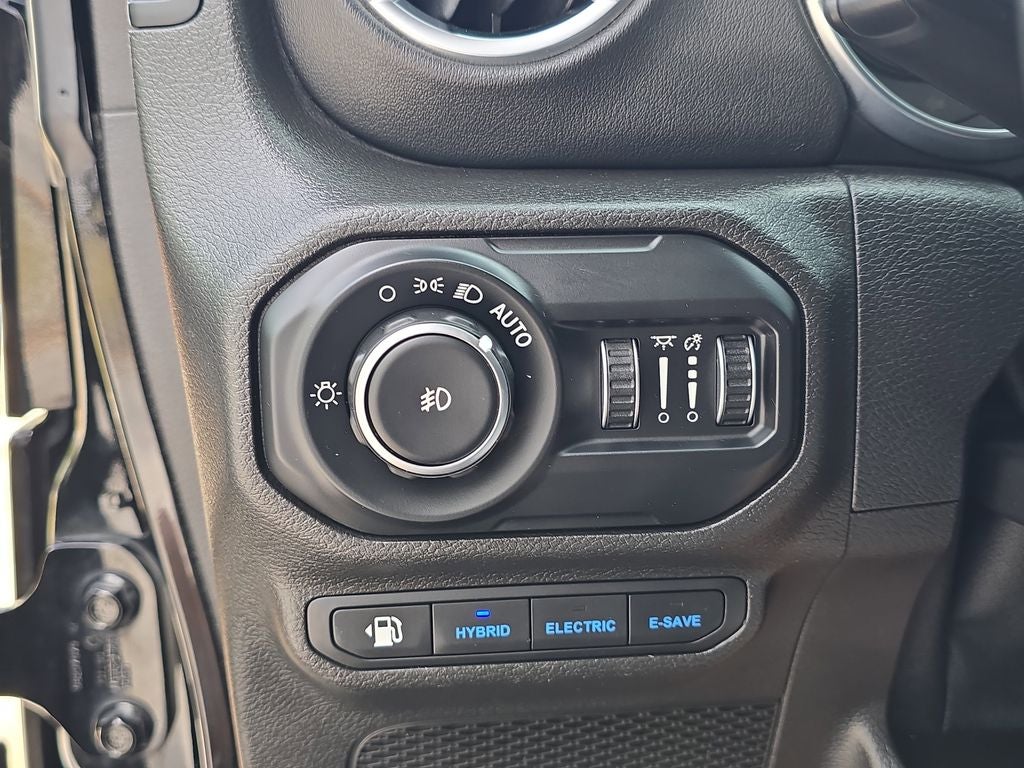 2021 Jeep Wrangler Base