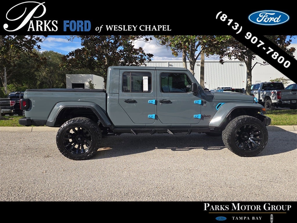 2025 Jeep Gladiator Sport photo 3