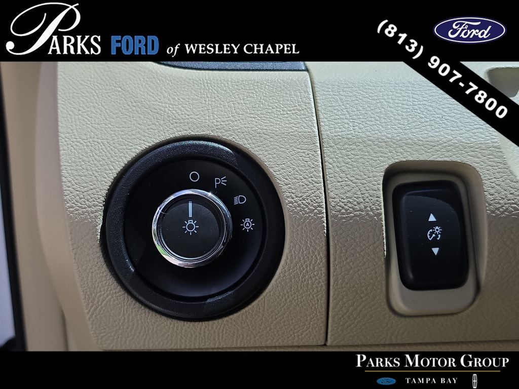 2015 Ford Taurus SEL