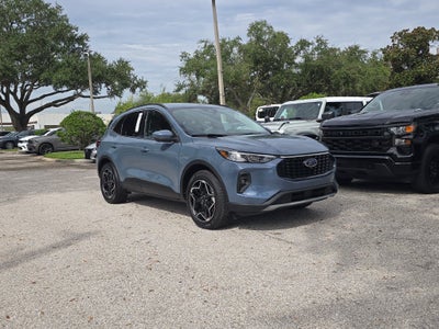 2026 Ford Escape Hybrid Platinum