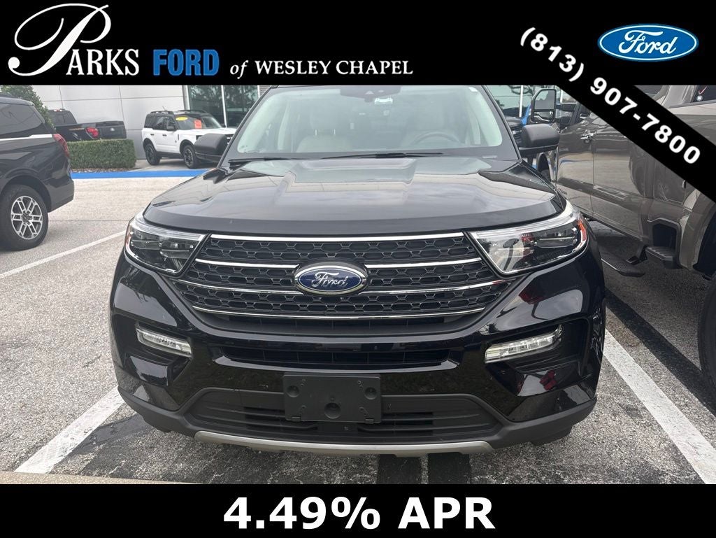 2023 Ford Explorer XLT 4WD's photo