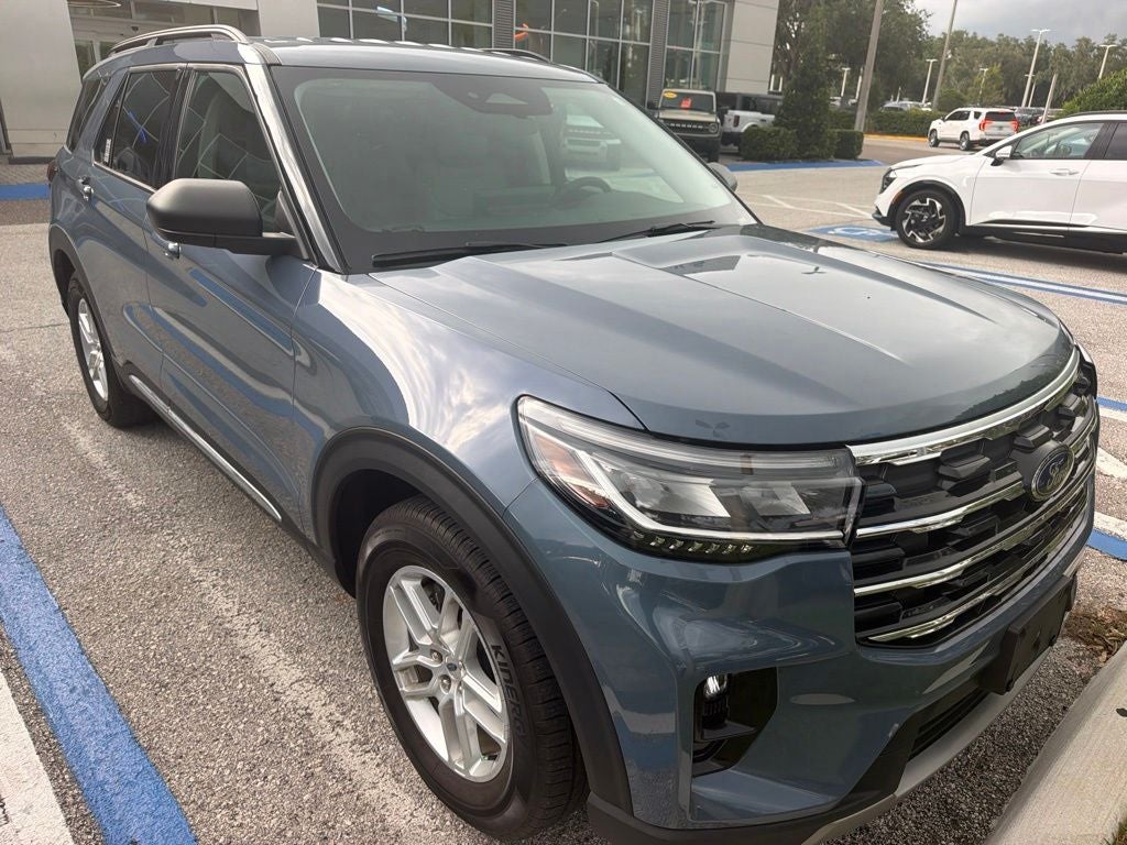 2025 Ford Explorer Active