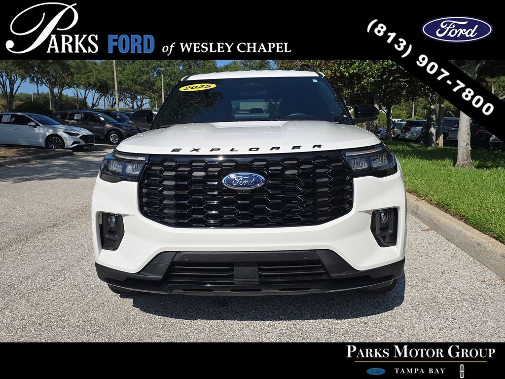 2025 Ford Explorer ST-Line