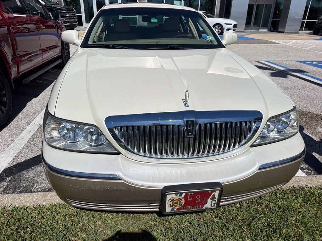 2006 Lincoln Town Car Designer Series