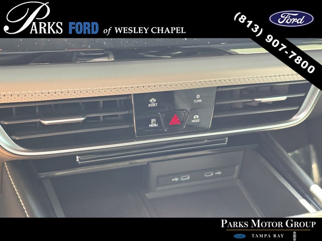 2024 Volkswagen Atlas Cross Sport 2.0T SEL R-Line
