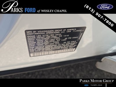 2024 Volkswagen Atlas Cross Sport 2.0T SEL R-Line