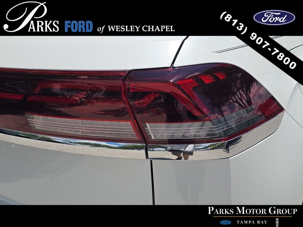 2024 Volkswagen Atlas Cross Sport 2.0T SEL R-Line