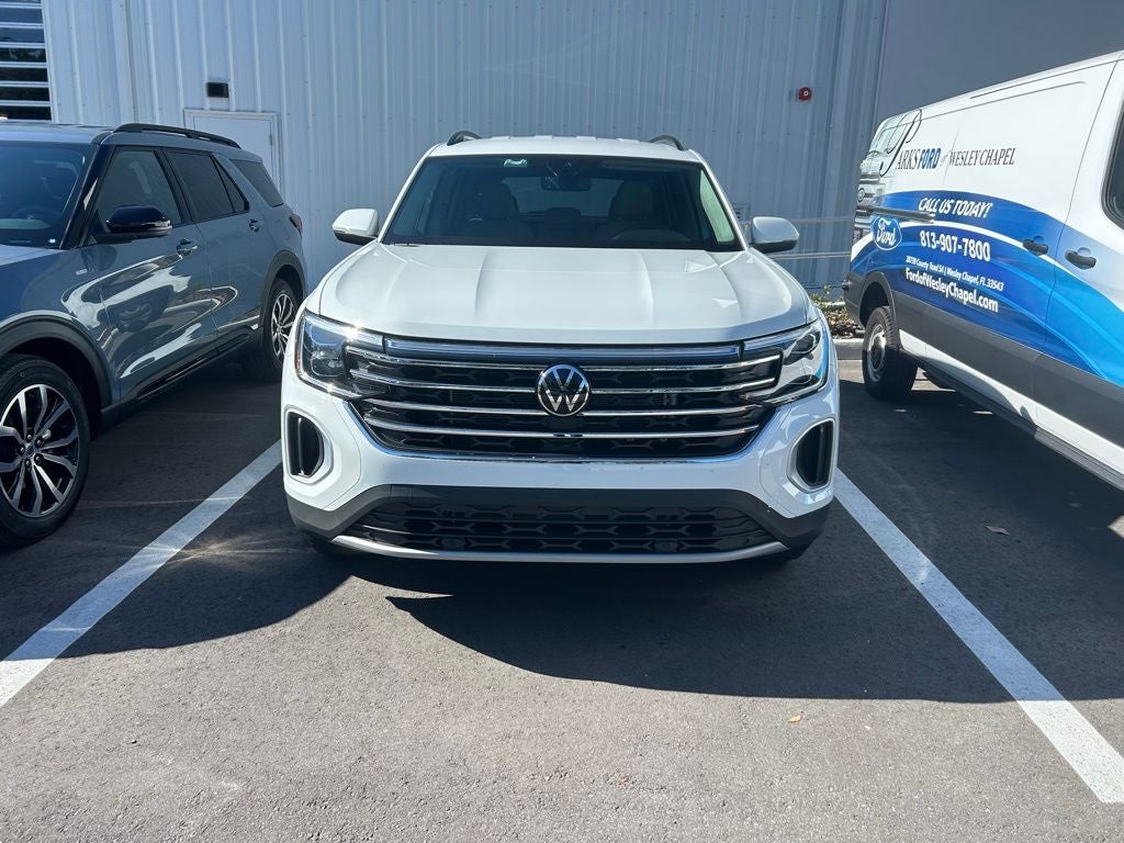 2025 Volkswagen Atlas 2.0T SE