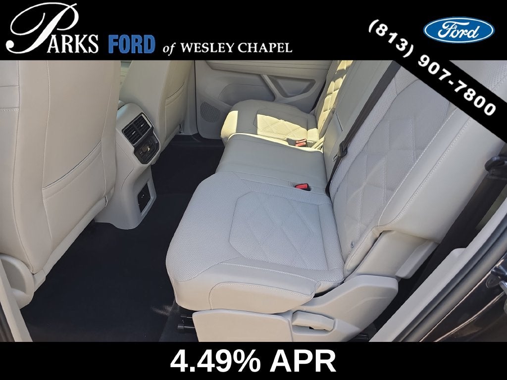 2025 Volkswagen Atlas 2.0T SE w/Technology