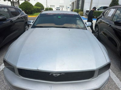 2005 Ford Mustang Base