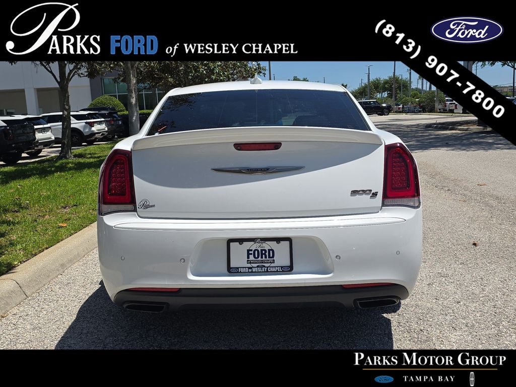 2017 Chrysler 300 S