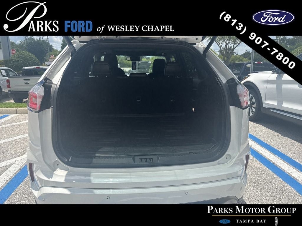 2020 Ford Edge Titanium