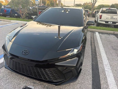 2025 Toyota Camry SE