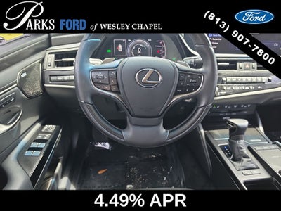 2022 Lexus ES 300h Ultra Luxury