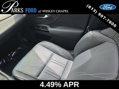 2022 Lexus ES 300h Ultra Luxury