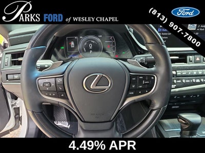 2022 Lexus ES 300h Ultra Luxury