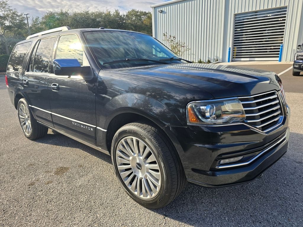 2015 Lincoln Navigator Base