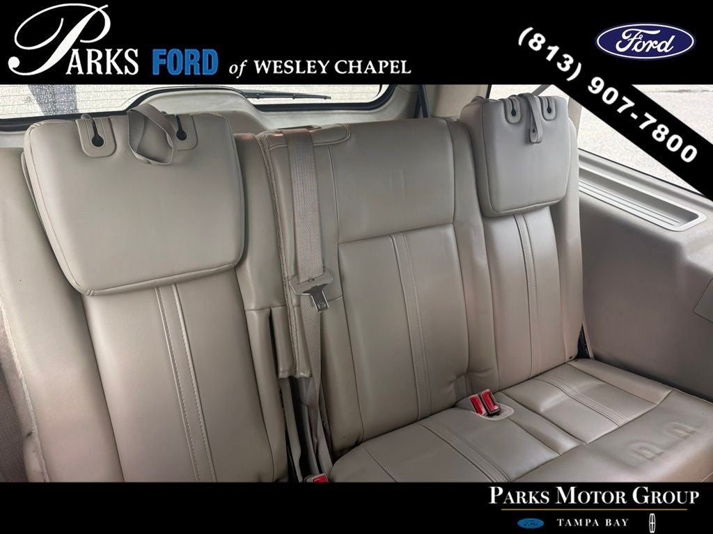 2015 Lincoln Navigator L Base