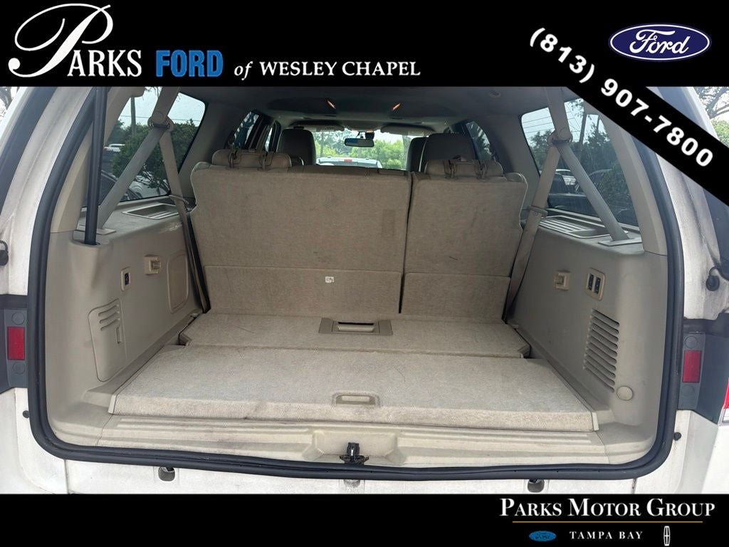 2015 Lincoln Navigator L Base