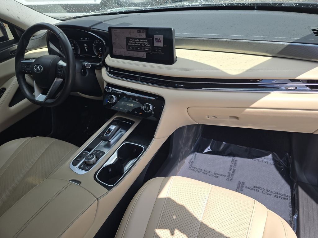 2022 INFINITI QX60 LUXE