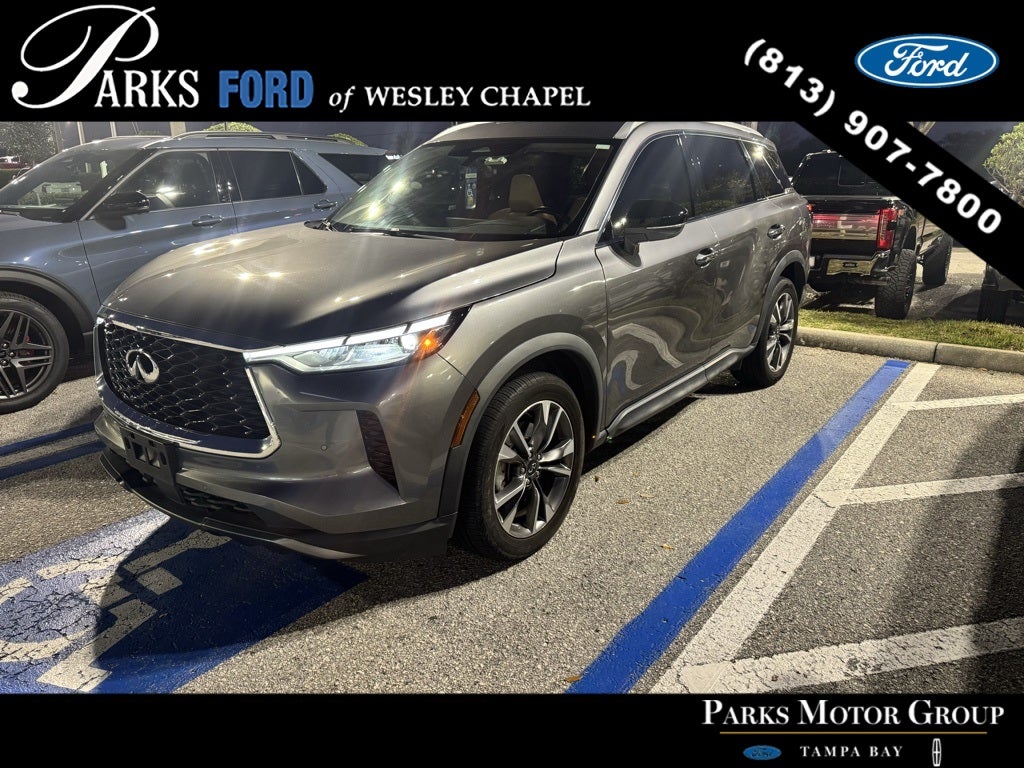 2022 INFINITI QX60 LUXE