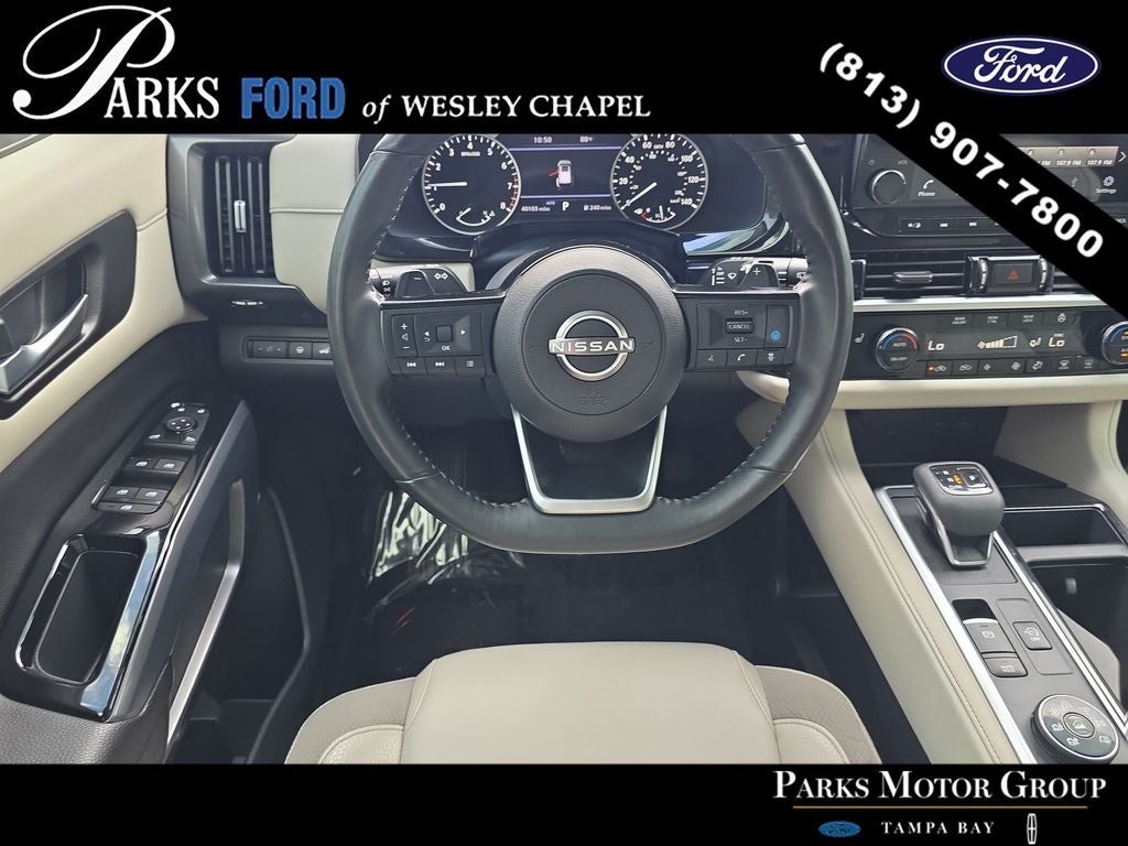 2023 Nissan Pathfinder SL