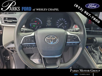 2021 Toyota Sienna LE 8 Passenger