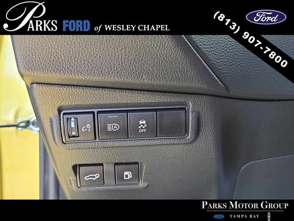 2023 Toyota Corolla Cross Hybrid XSE