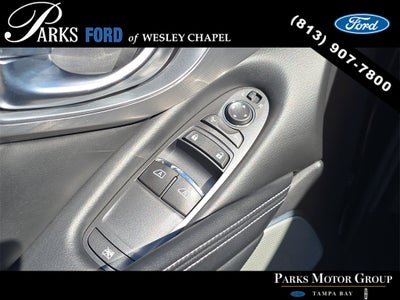 2022 INFINITI Q60 LUXE