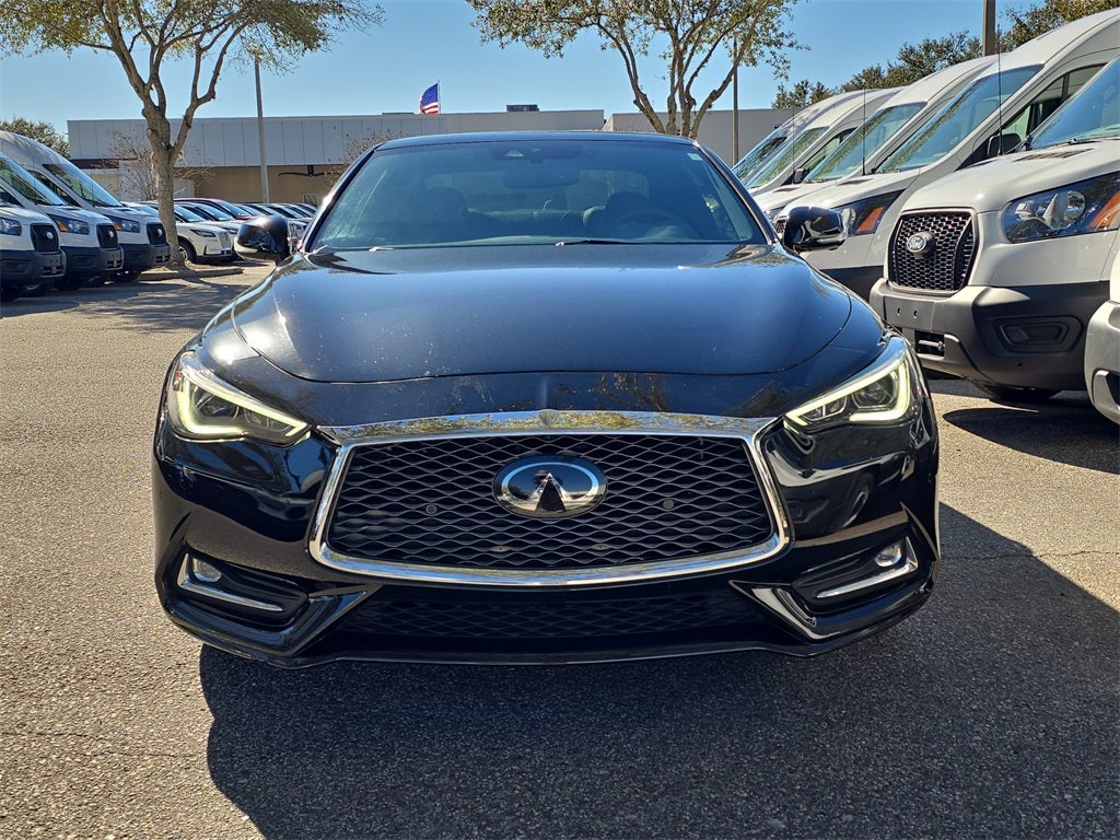 2022 INFINITI Q60 LUXE