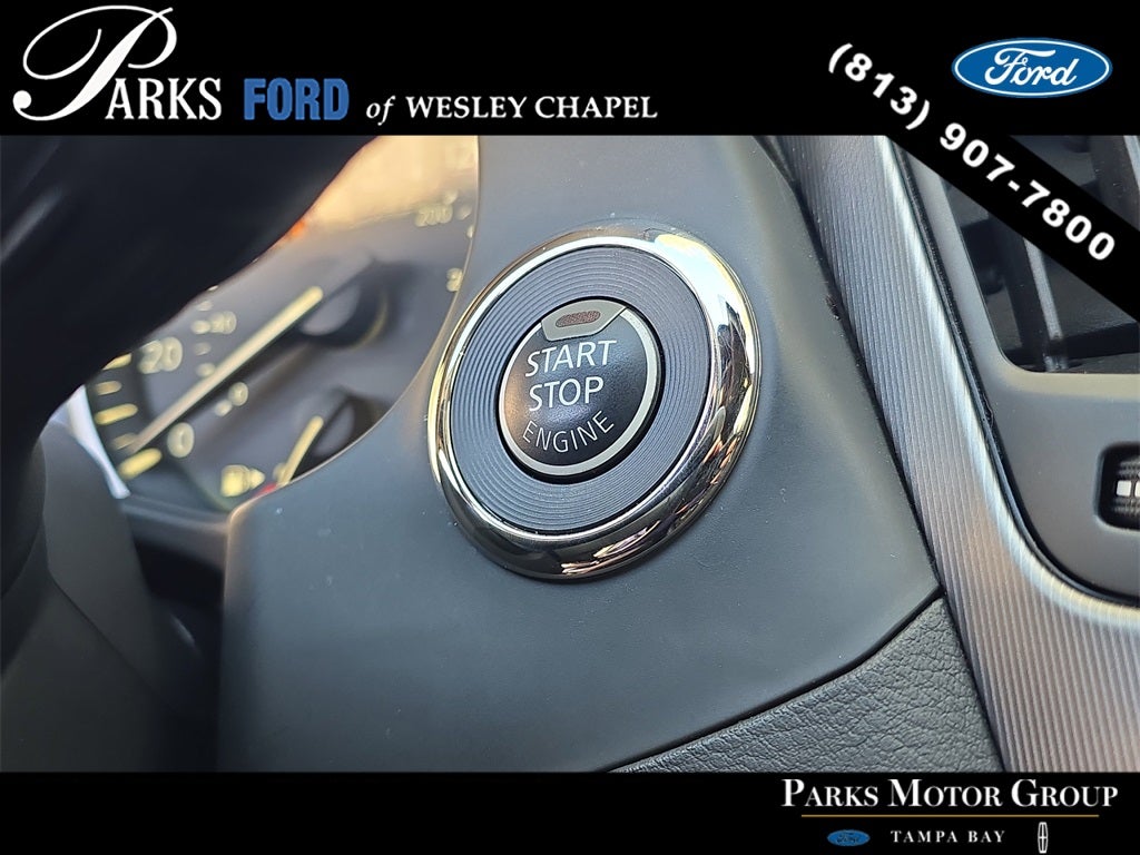 2022 INFINITI Q60 LUXE