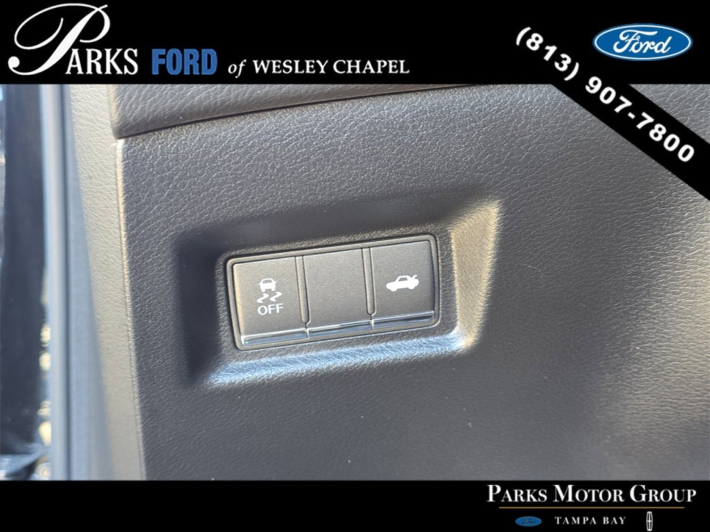 2022 INFINITI Q60 LUXE