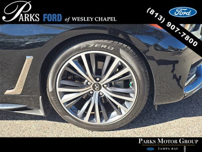 2022 INFINITI Q60 LUXE