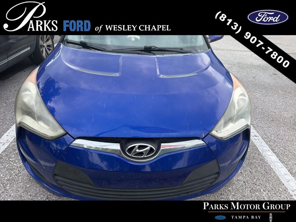 2014 Hyundai Veloster Base w/Black