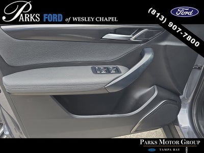 2025 VinFast VF 8 Eco