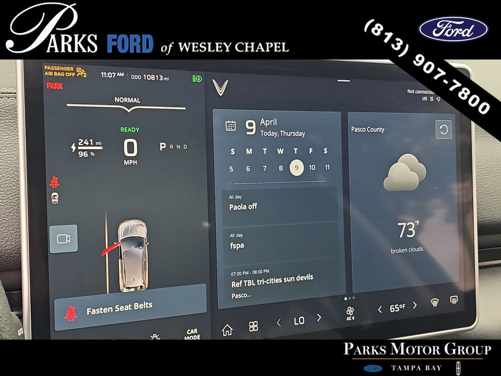 2025 VinFast VF 8 Eco