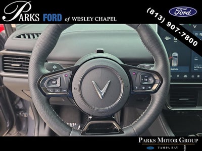 2025 VinFast VF 8 Eco