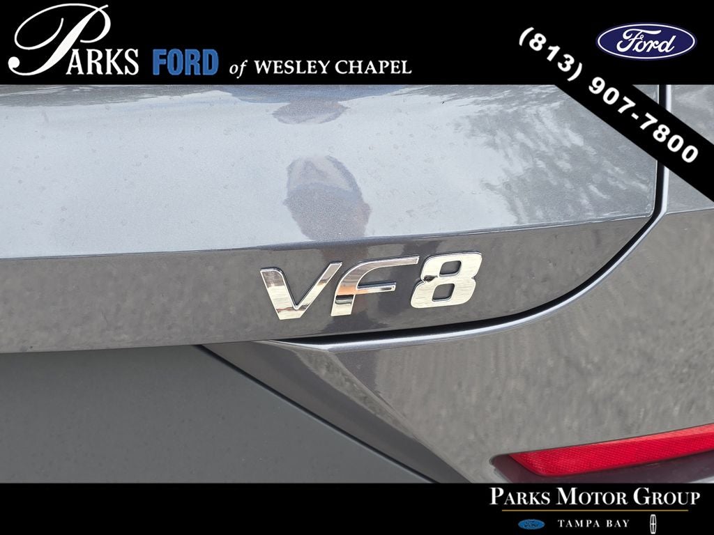 2025 VinFast VF 8 Eco