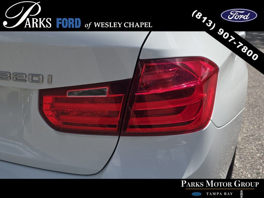 2015 BMW 3 Series 320i