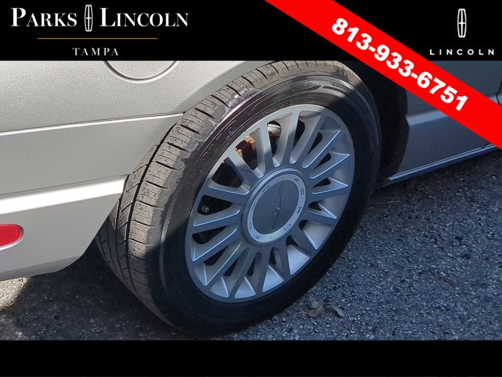 2004 Ford Thunderbird Base