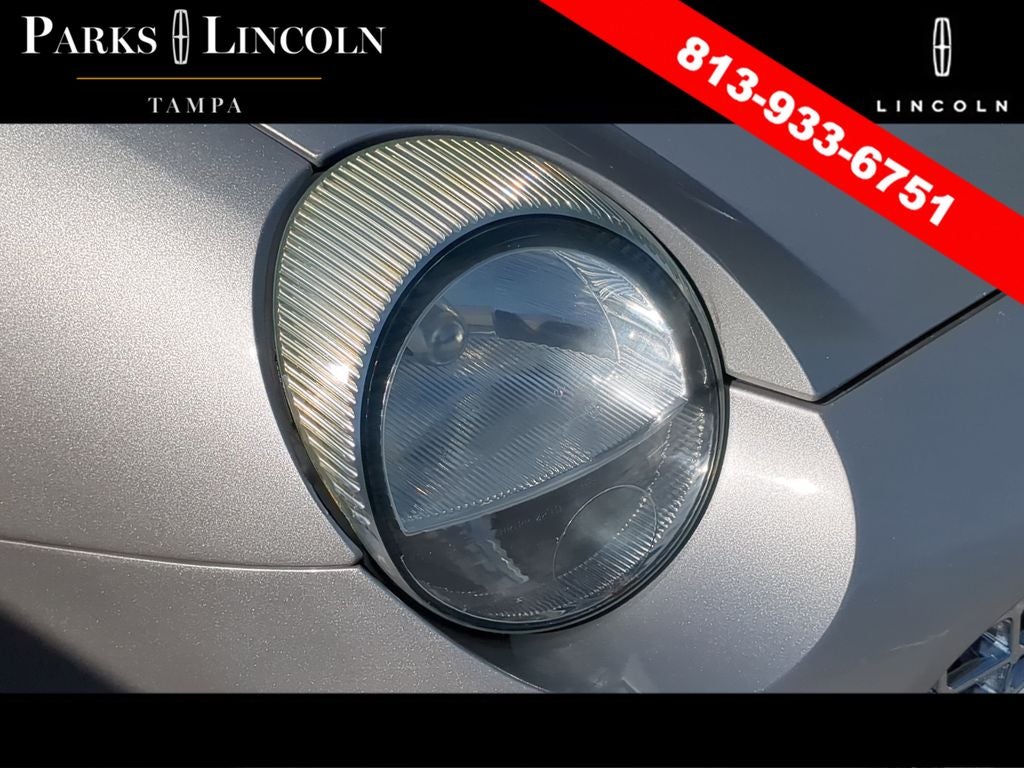 2004 Ford Thunderbird Base