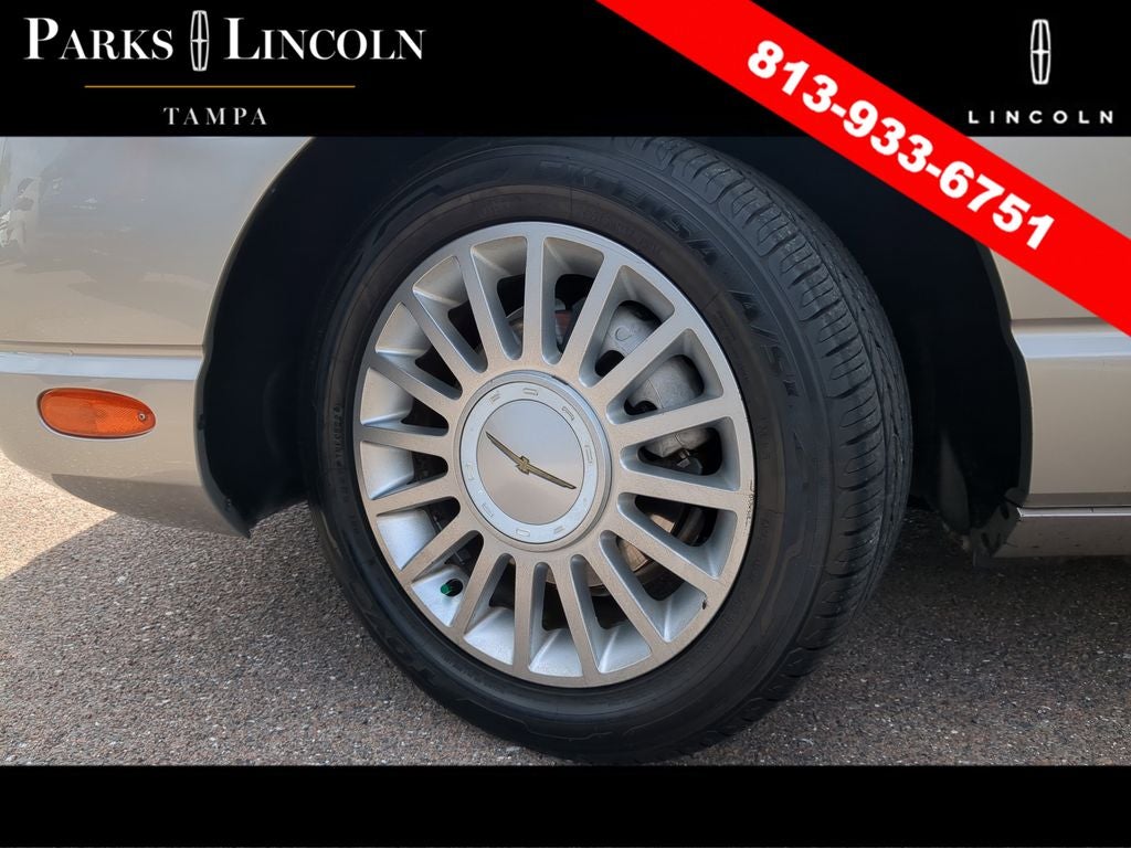 2004 Ford Thunderbird Base