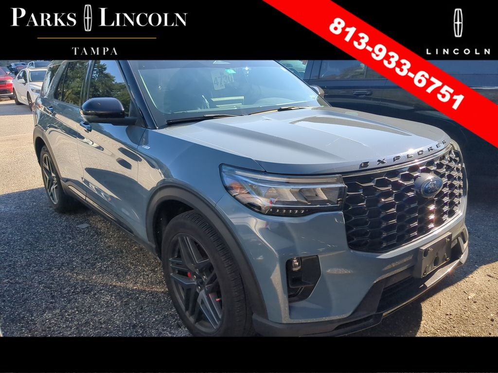 2025 Ford Explorer ST-Line
