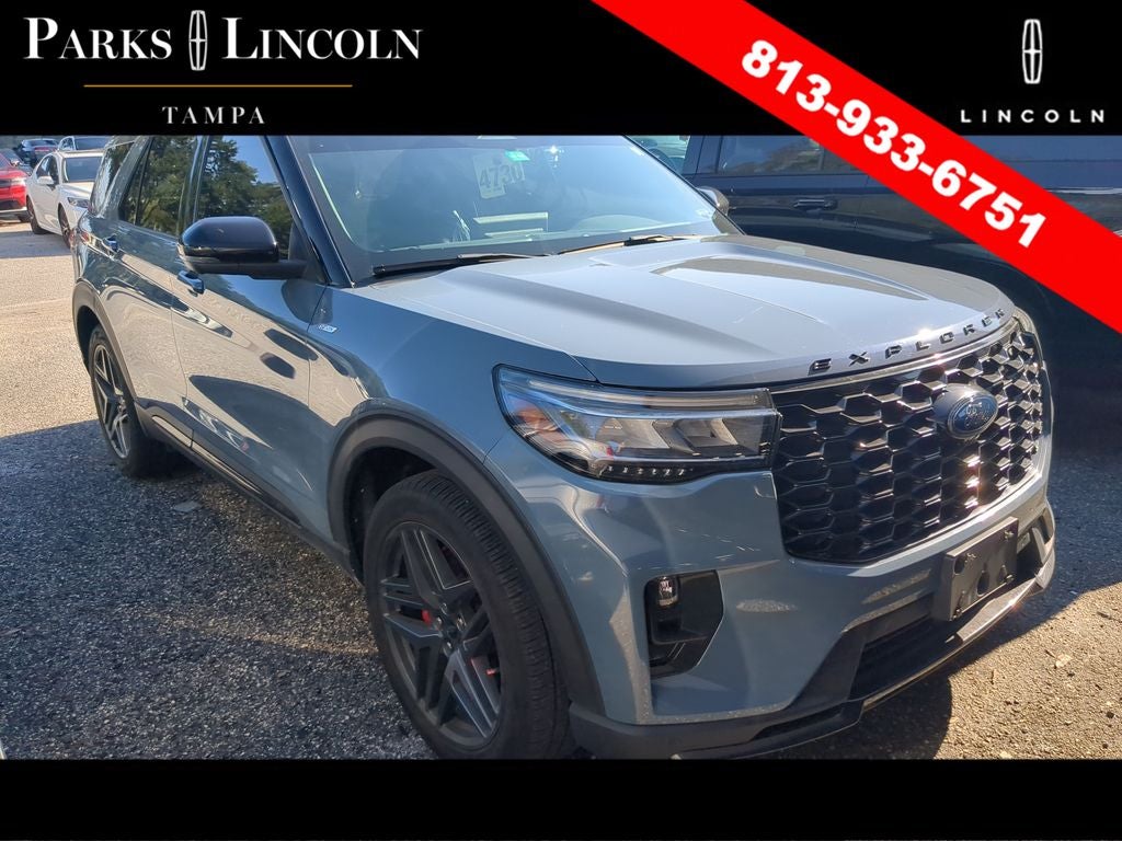 2025 Ford Explorer ST-Line