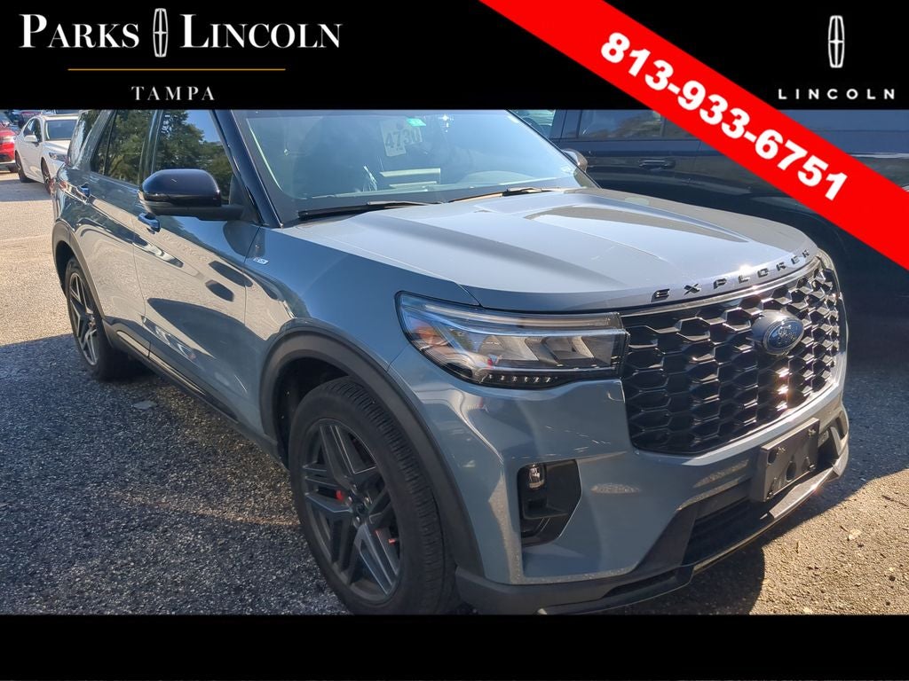 2025 Ford Explorer ST-Line