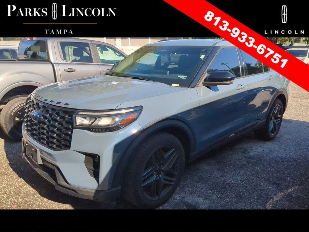 2025 Ford Explorer ST-Line