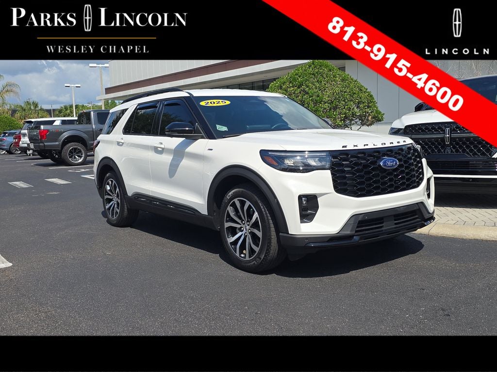 2025 Ford Explorer ST-Line