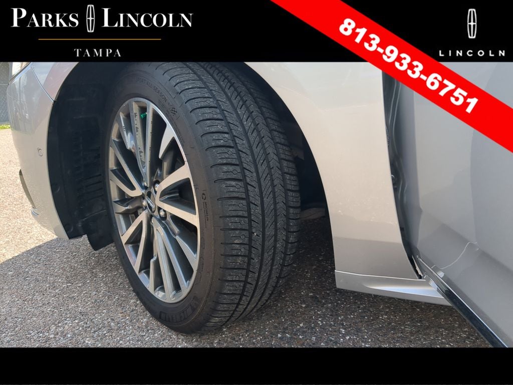 2018 Lincoln Continental Select