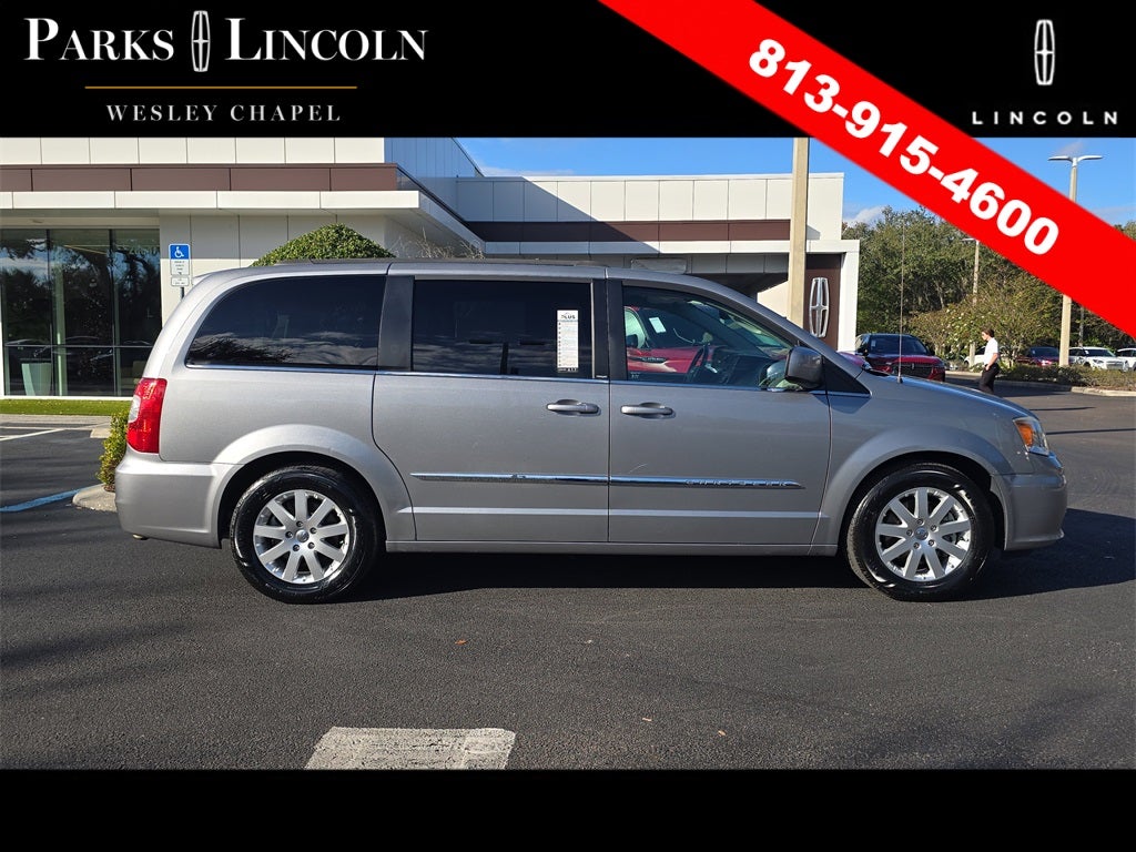 2013 Chrysler Town & Country Touring