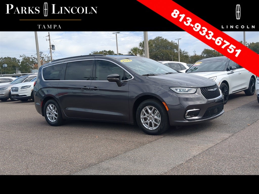 2022 Chrysler Pacifica Touring L